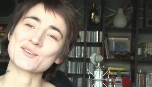 Земфира дома